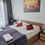 Apartment With 2 Bedrooms & Parking Wroclaw By Noclegi Renters