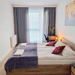 Apartment With 2 Bedrooms & Parking Wroclaw By Noclegi Renters